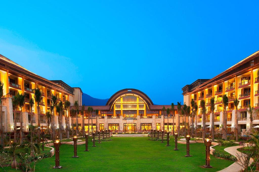 St Regis Sanya Yalong Bay Resort