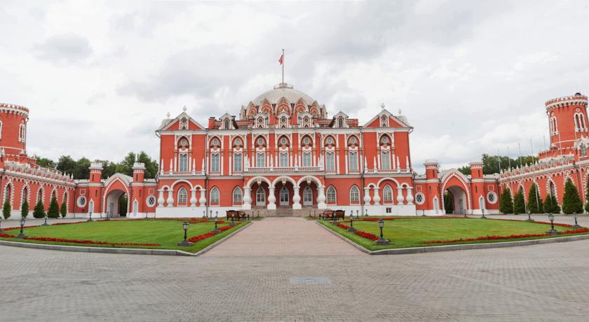 Петровский Путевой Дворец